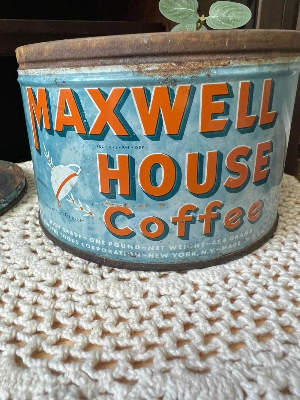 Maxwell House features iconic